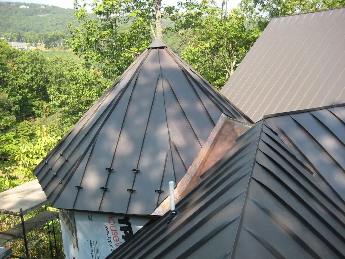 Professional Gutter Cleaning by Craftsman Roofing in Junction City